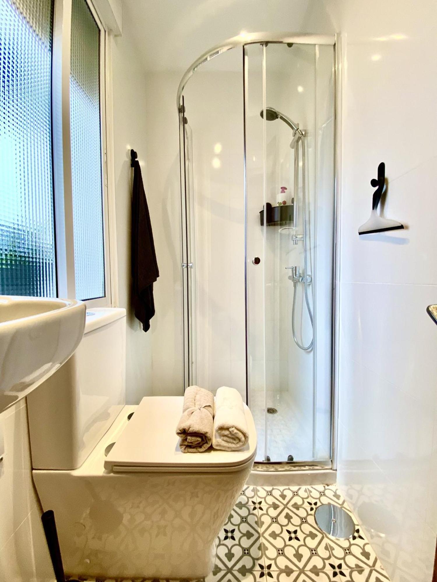 Amplio Apartamento Con Dos Patios Gijón Exterior foto